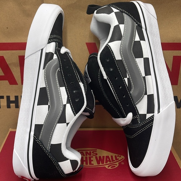 Vans Men’s Knu Skool Mega Check Black
VN0009QCCJJ
Sneakers - Picture 8 of 16